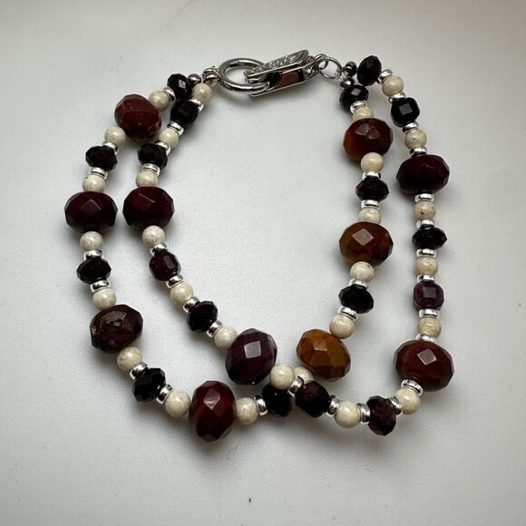 Stunning double stranded faceted garnet, mookaite, and agate bracelet! - Picture 6 of 15